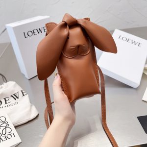 ロエベ スマホ ショルダー loewe バニー ポケット スマホポーチ 