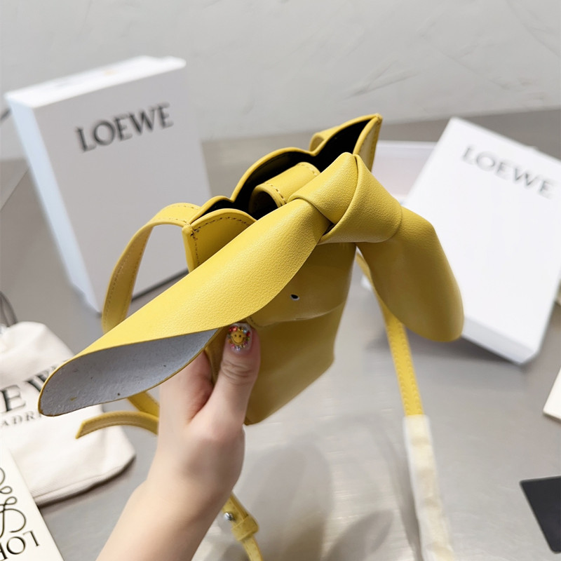 ロエベ スマホ ショルダー loewe バニー ポケット スマホポーチ 