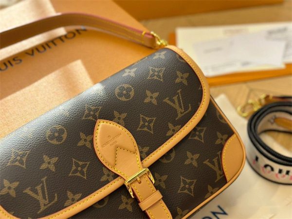 ヴィトン バッグ ショルダー モノグラム レディース バッグ ブランド ルイヴィトン ディアヌ 鞄 ブランド 安い 女性 バッグ 人気 40 代 カバン ちゃんと届く - 画像 (2)