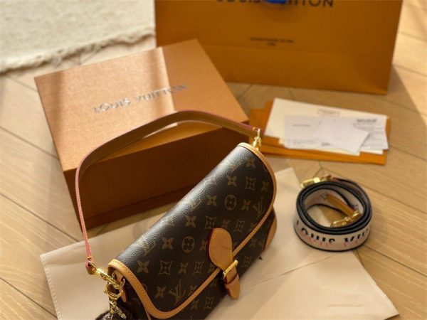 ヴィトン バッグ ショルダー モノグラム レディース バッグ ブランド ルイヴィトン ディアヌ 鞄 ブランド 安い 女性 バッグ 人気 40 代 カバン ちゃんと届く - 画像 (3)