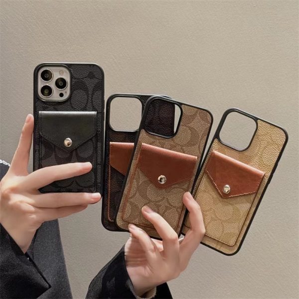 coach スマホケース iphone16/15pro コーチ iphone14/14plus ケース バイカラー iphone ケース カード 収納 ブランド iphone12/11 ケース 海外 セレブ かわいい - 画像 (2)