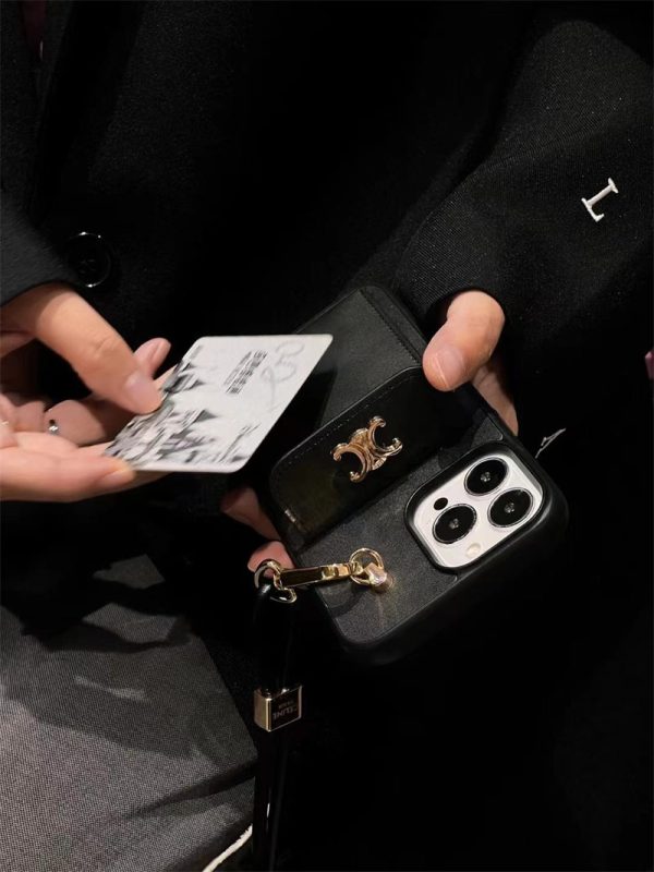 セリーヌ iphone16 ケース celine スマホケース iphone16pro ケース ショルダー ブランド iphone15/14/13 ケース ブランド 人気 肩掛け 首掛け - 画像 (3)