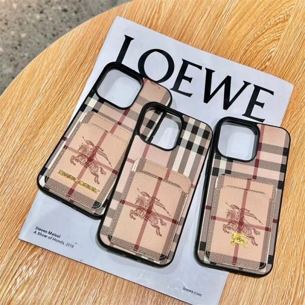 burberry スマホケース iPhone16/16pro バーバリー iphone15/14 ケース カード収納 iphoneケース ハイブランド iphone13/12pro ケース メンズ 人気 iphone11 ケース かわいい おすすめ