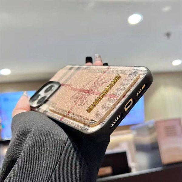burberry スマホケース iPhone16/16pro バーバリー iphone15/14 ケース カード収納 iphoneケース ハイブランド iphone13/12pro ケース メンズ 人気 iphone11 ケース かわいい おすすめ - 画像 (5)