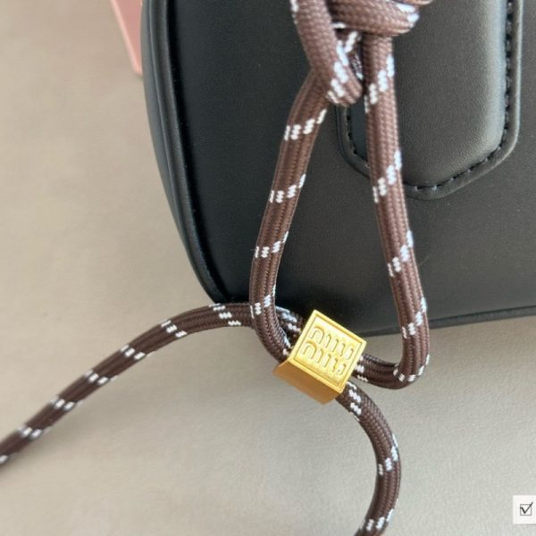ミュウ ミュウ アルカディ miumiu ミニ バッグ レディース 2way トート バッグ 人気 ブランド 30 代 バッグ ブランド お 手頃 40 代 ショルダー バッグ 斜 めがけ ハイ ブランド - 画像 (7)