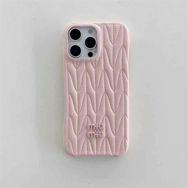 ミュウ ミュウ iphone16/15pro ケース スマホケース miumiu