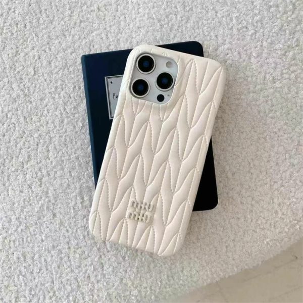 ミュウ ミュウ iphone16/15pro ケース スマホケース miumiu iphone14ケース ブランド レディース 携帯ケース ハイブランド iphone13/12ケース レザー かわいい - 画像 (2)