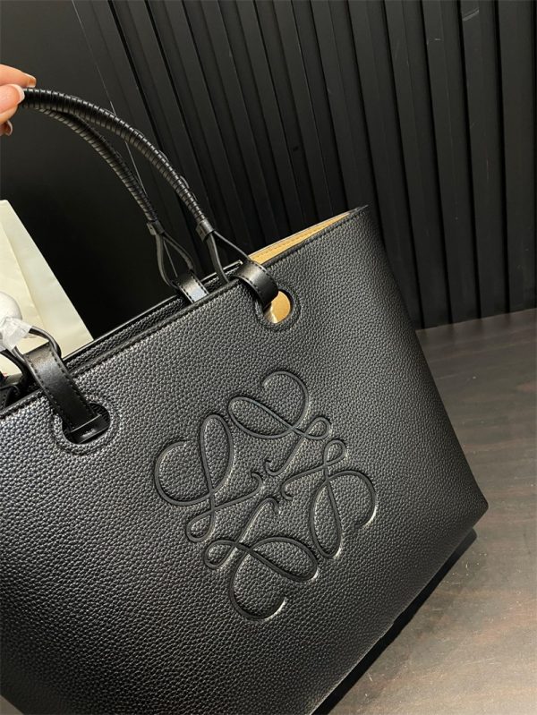 ロエベ LOEWE ANAGRAM TOTE BAG アナグラム トートバッグ スモールラゲージ ハンドバッグ 通勤 バッグ レディース 30 代 40代 入学式 卒業式 カバン マザーズ バッグ ハイ ブランド 就職 - 画像 (8)