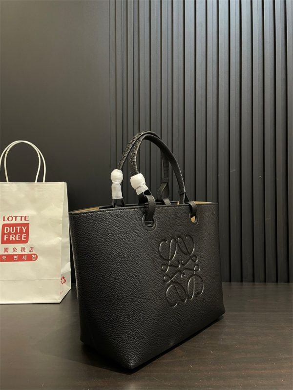 ロエベ LOEWE ANAGRAM TOTE BAG アナグラム トートバッグ スモールラゲージ ハンドバッグ 通勤 バッグ レディース 30 代 40代 入学式 卒業式 カバン マザーズ バッグ ハイ ブランド 就職 - 画像 (9)