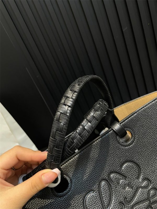 ロエベ LOEWE ANAGRAM TOTE BAG アナグラム トートバッグ スモールラゲージ ハンドバッグ 通勤 バッグ レディース 30 代 40代 入学式 卒業式 カバン マザーズ バッグ ハイ ブランド 就職 - 画像 (12)