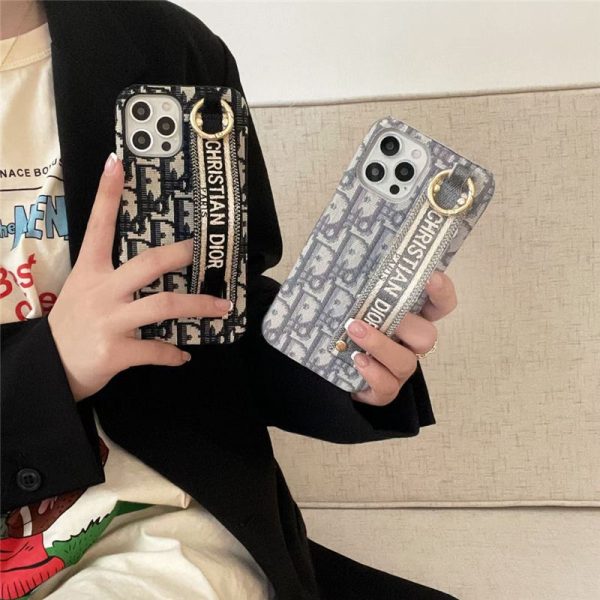 dior アイ フォン16/16プロ ケース バンド付き iphone15/14pro max カバー ハイブランド 女子 iphone12pro/11proケース 韓国風 携帯ケース iphonexs 大人コーデ