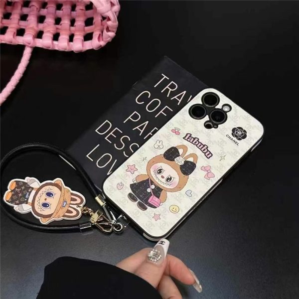 キャラクター iphone ケース ポップ マート シャネル iphone17/16/16pro ケース 可愛い ブランド labubu iphone15プロ/14 ケース ストラップ付き - 画像 (5)