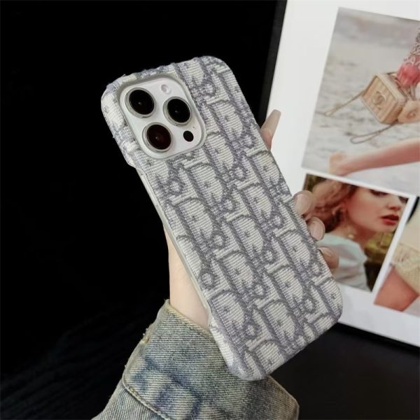 dior iphone17 ケース iphone17air ケース 刺繍 iphone17pro/16pro ケース 布生地 ブランド ディオール iphone17promax/16/15 ケース パロディ スマホケース おしゃれ ブランド - 画像 (5)