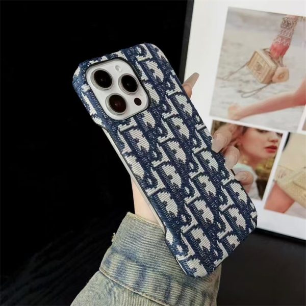 dior iphone17 ケース iphone17air ケース 刺繍 iphone17pro/16pro ケース 布生地 ブランド ディオール iphone17promax/16/15 ケース パロディ スマホケース おしゃれ ブランド - 画像 (4)