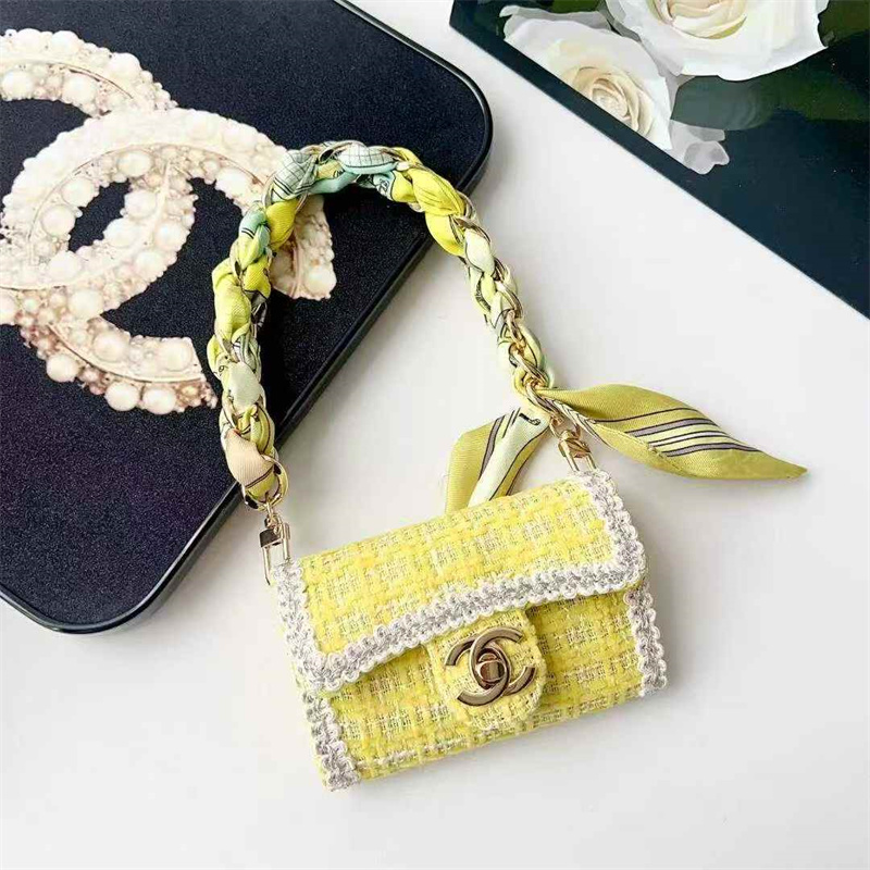 シャネル ミニポーチ chanel airpods ケース 小物 入れ ポーチ 小さめ ハイ ブランド ハイ ブランド エアー ポッズ ケース 小銭入れ ブランド chanel カード ケース - 画像 (10)