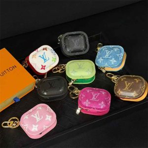 Alternative view of airpods pro3 ケース ブランド ルイ ヴィトン エアー ポッズ ケース airpods ケース ストラップ 付き イヤホンケース ブランド 小物 入れ ポーチ 小さめ ハイ ブランド キーホルダー＆バッグチャーム